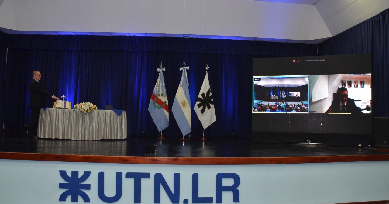 Lee más sobre el artículo UTN.LR: Asumieron el Decano José Nicolás Nieto y el Vicedecano Leonardo Martín Heredia